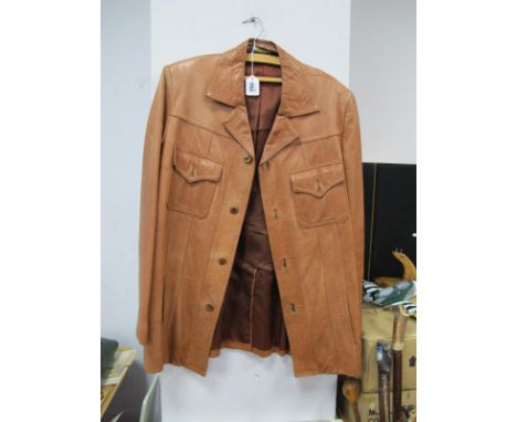 A Vintage Gents Tan Leather Safari Style Jacket by Glenhusky of Scotland, size 40.