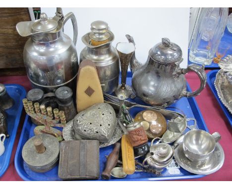 Takell Metronome, Thermos &amp; Alfi jugs, teapot, smokers pipe, opera classes, corkscrews, etc:- One Tray.