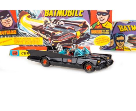 CORGI TOYS 267 BATMOBILE with internal display stand, boxedDoes not retain rockets or visibly stickers; additional images ava