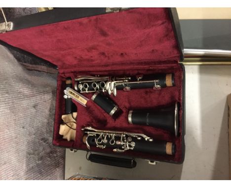 A BLESSING CLARINET IN CASE     T4