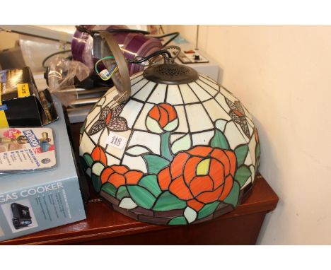 Tiffany Style ceiling light decorated with butterflies 
