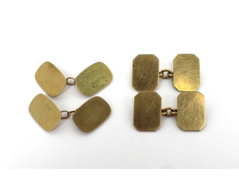 Two pairs of yellow gold cufflinks, approx combined 8.5g.