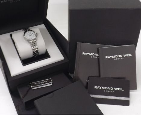 Raymond Weil Tango lady's stainless steel lady's bracelet watch, ref. 5391, no. V318728, quartz, 30mm (J10M4P)  *Raymond Weil