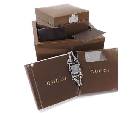 Gucci Signoria square cased stainless steel lady's bracelet watch, ref. 116.5, no. 11506103, square mother of pearl dial, cro