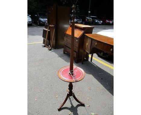 A modern mahogany standard lamp with a reeded column and table with a tripod base, 56 h