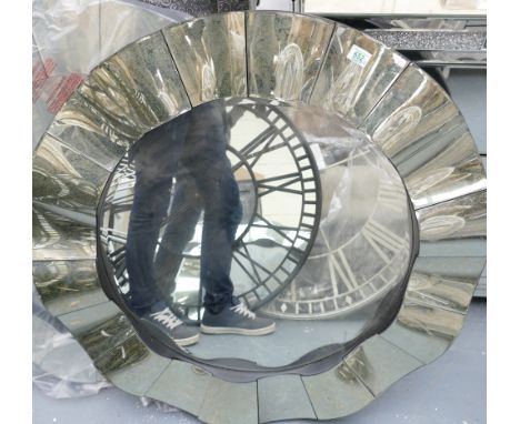 Contemporary Venetian Round Mirror: diameter 100cm(please refer to conditions on lot 599) 