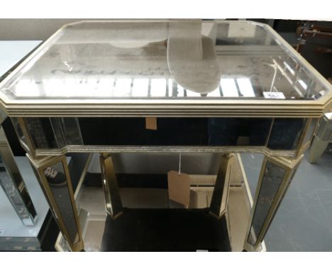 Gilt framed Mirror Panelled Coffee table: 71 x 61 x 58 height(please refer to conditions on lot 599) 
