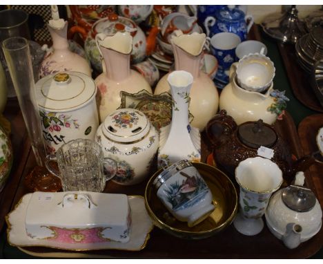 A Tray of Ceramics to Include Anysley Cottage Garden, Royal Worcester, Wedgwood Wild Strawberry, Royal Albert etc 
