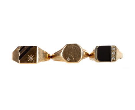 DIAMOND AND BLACK ENAMEL SIGNET RING, the square bezel with a star set diamond beneath two sections of black enamel, in nine 