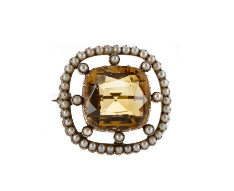 YELLOW GEM SET AND SEED PEARL BROOCH, set with a cushion shaped yellow gem surrounded by seed pearls, marked 9CT, 7.5g