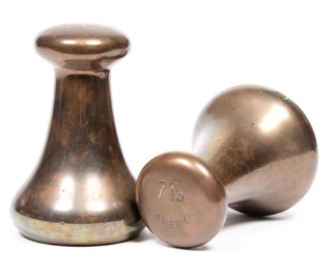 Two bronze imperial weights, first half 20th c, each stamped 7.lb AVERY Good condition