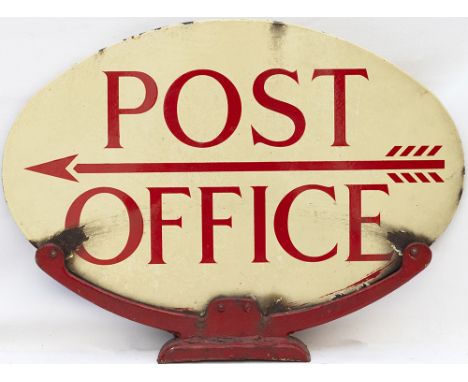 Post Office enamel double sided post box mounted sign POST OFFICE with arrow. In very good condition with original cast mount
