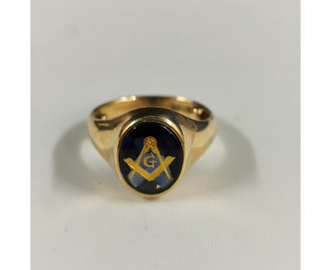 9CT GOLD MASONIC RING