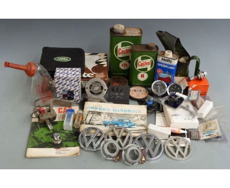 Motoring collectables to include Cirencester Car Club badge, Castrol Oil jug and tins, timing light, tools, RAC badge etc
