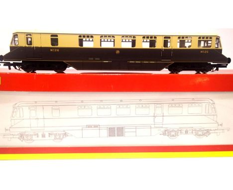 Hornby R2524A GWR railcar chocolate/cream no 26. P&P Group 1 (£14+VAT for the first lot and £1+VAT for subsequent lots)Condit
