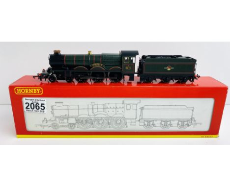 Hornby R2424 'Hampden Castle' Loco with Detail Pack, Instructions, Boxed - P&amp;P Group 1 (£14+VAT for the first lot and £1+