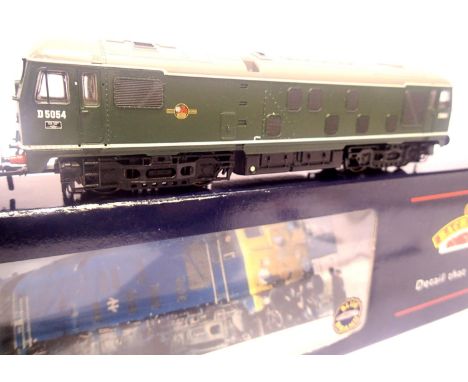 Bachmann Class 24 31-426 D5054 in BR green, late crest in excellent condition, box is in good condition. P&amp;P Group 1 (£14