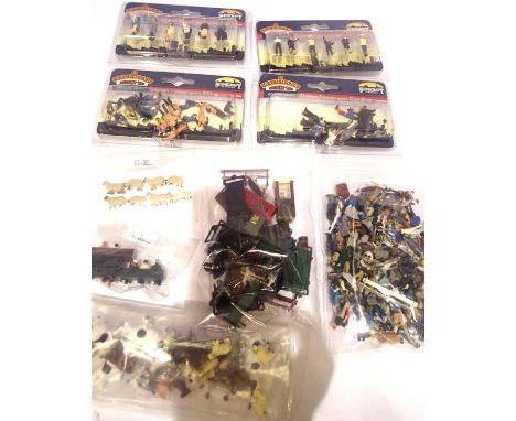 Selection of OO scale figures and animals, including Bachmann. P&amp;P Group 1 (£14+VAT for the first lot and £1+VAT for subs