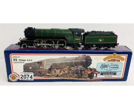 Bachmann 31-554 V2  Loco with Detail Pack, Instructions, Boxed - P&amp;P Group 1 (£14+VAT for the first lot and £1+VAT for su
