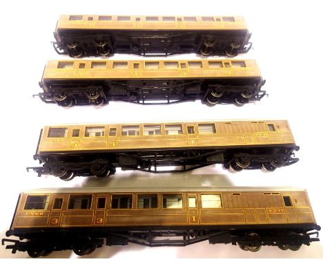 Four Hornby L.N.E.R teak coaches, unboxed. P&amp;P Group 1 (£14+VAT for the first lot and £1+VAT for subsequent lots) 
