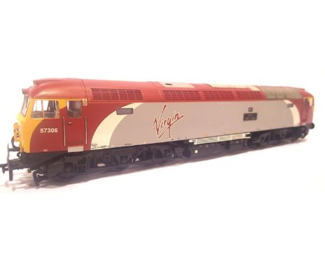Bachmann Class 57 Jeff Tracy 57306 Virgin Livery in excellent condition, unboxed. P&amp;P Group 1 (£14+VAT for the first lot 