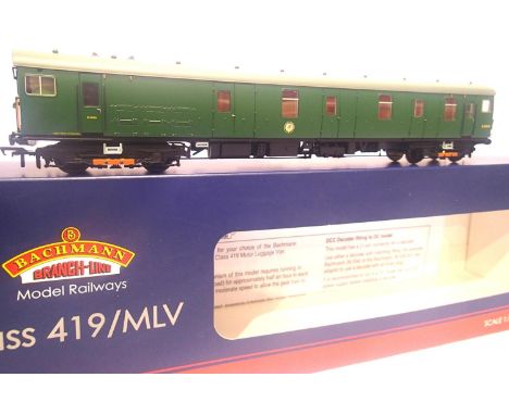Bachmann 31-265 motor luggage van Class 419 in very near mint condition, boxed. P&amp;P Group 1 (£14+VAT for the first lot an