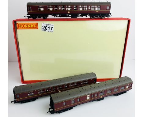 3x Hornby BR Maroon Coaches Split From Set - P&amp;P Group 1 (£14+VAT for the first lot and £1+VAT for subsequent lots) 