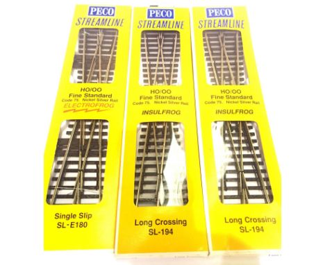 Peco SLE180 finescale code 75 - single slip electrofrog and SC194 insulfrog long crossing x2, all new in packets. P&amp;P Gro