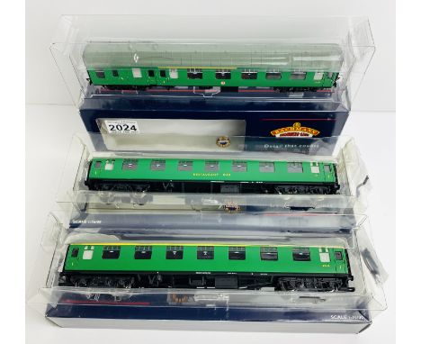 3x Bachmann BR Mk1 SR Green Passenger Coaches all Boxed - P&amp;P Group 1 (£14+VAT for the first lot and £1+VAT for subsequen
