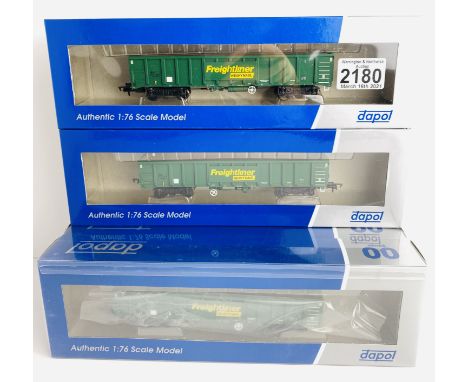 2x Pairs of Dapol 4F-025-006 MJA 'Freightliner' Bogie Box Van Wagons - Please note 1x pair is lacking the centre drawer bar c