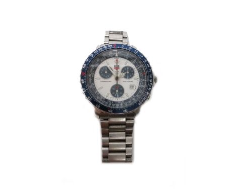 A Tag Heuer Pilot steel gentleman's chronograph bracelet wristwatch, with an automatic movement, the signed white dial with t