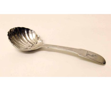 Irish silver caddy spoon, M. West, Dublin with a shell shaped bowl, 12dwt. Condition report: see terms and conditions