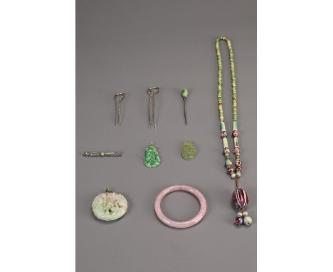 A MIXED GROUP OF CHINESE AND OTHER JADE, STONE AND SILVER ITEMS. To include a ceramic beaded necklace; Two jade pendants; A s