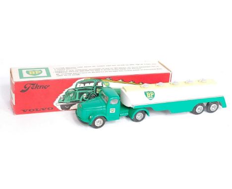 A Tekno No. 434 Volvo articulated BP/BP Air fuel tanker, comprising of green, white and yellow body with grey plastic fuel ca