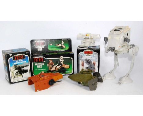 A collection of boxed and loose Star Wars Pallitoy/Kenner action figures and vehicles and accessories to include a boxed Star