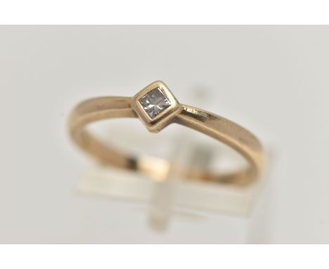 A 9CT GOLD DIAMOND SINGLE STONE RING, princess cut diamond, stamped diamond weight 0.10ct, collet set to a polished band, hal