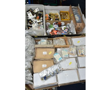 TWO BOXES OF BRAND NEW AND PACKAGED KEY RINGS, PIN BADGES AND FRIDGE MAGNETS, to include one hundred and forty souvenir 'Bath