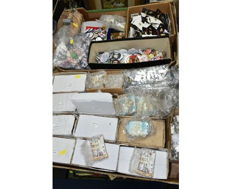 TWO BOXES OF BRAND NEW AND PACKAGED KEY RINGS, PIN BADGES AND FRIDGE MAGNETS, to include one hundred and forty souvenir 'Bath