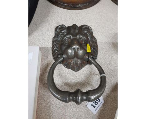 LIONS HEAD DOOR KNOCKER 