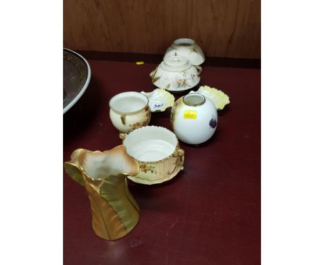 QTY OF ROYAL WORCESTER SOME MAYBE A/F