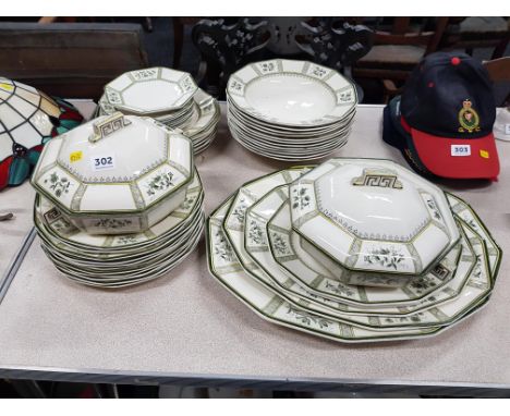 LARGE ROYAL DOULTON ANTRRIQUE DINNER SERVICE - ASTBURY 