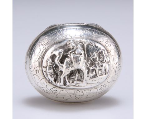 AN UNUSUAL VICTORIAN SILVER VINAIGRETTE, by Frederick Marson, Birmingham 1861, oval, the cover with cast panel depicting a Be