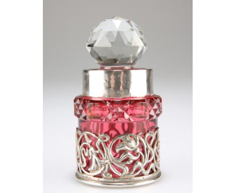 AN ART NOUVEAU SILVER-MOUNTED CRANBERRY GLASS PERFUME BOTTLE,&nbsp;by&nbsp;William Hutton &amp; Sons Ltd, Birmingham 1906, cy