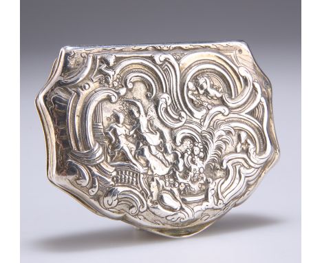 AN 18TH CENTURY FRENCH SILVER SNUFF BOX, cartouche shaped, the hinged cover chased with figures amidst scrolls and foliage, t