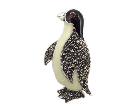 Silver marcasite and enamel penguin pendant/brooch, stamped 925 Condition Report & Further Details Click here for further ima