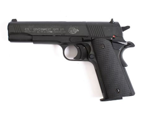 An Umarex  Colt  Government 1911 A1 .177 calibre CO2 air pistol, serial number 'F154455589'  black finish with two eight roun