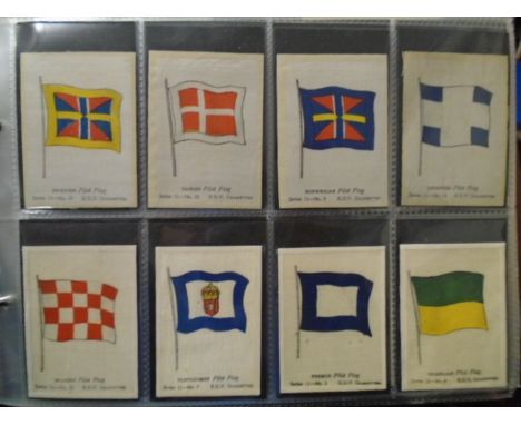 BDV, Ogdens and others. Eight albums of cigarette cards, including BDV Ceramic Art.