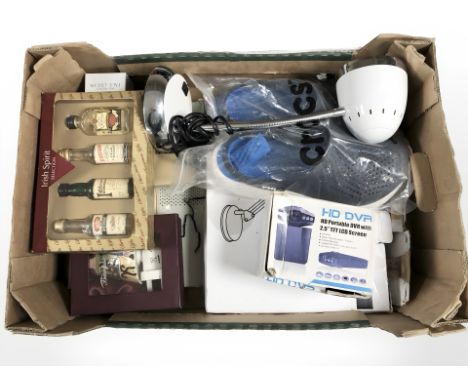 A box of mainly new items including size 11 crocs, boxed ring lamp, set of miniature whiskies, etc. (1 box)