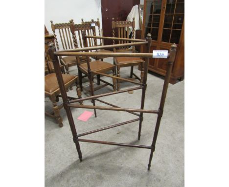  Sale Item:    TOWEL RAIL   Vat Status:   No Vat   Buyers Premium:  This lot is subject to a Buyers Premium of 15% + Vat @ 20