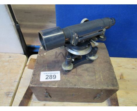  Sale Item:    BOXED STANLEY TELESCOPE (AF)   Vat Status:   No Vat   Buyers Premium:  This lot is subject to a Buyers Premium